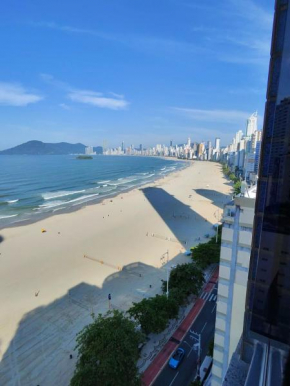 apartamento a beira mar